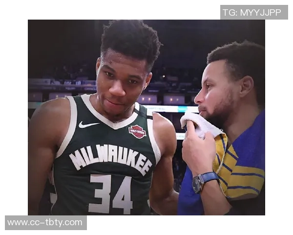 字母哥在勇士禁区如搅拌机般发威半场轻松砍下18分4板3助