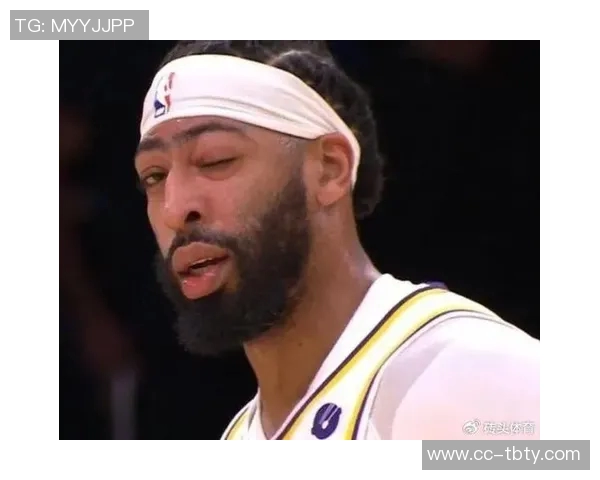 小里称浓眉是联盟前五球员其飞天遁地表现堪比凯文加内特